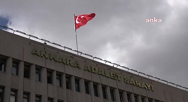 Sosyal medya platformu X'in yapay zeka sistemi Grok hakkında soruşturma başlatıldı, erişim engeli getirildi