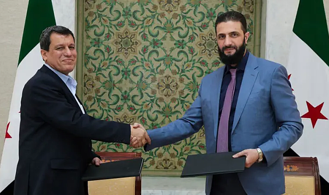 Suriye Cumhurbaşkanı Şara, SDG lideri ile ABD Büyükelçisi Barrack’ın da katıldığı bir toplantıda görüşüyor