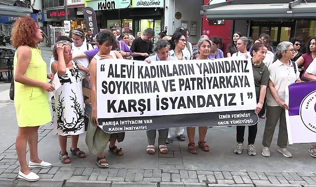 Suriye'de Alevilere ve Dürzilere yönelik saldırılara İzmir'de kadınlardan tepki