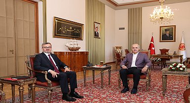 TBMM Başkanı Kurtulmuş, İletişim Başkanı Duran'ı kabul etti