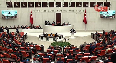 TBMM Genel Kurulu'nda İklim Kanunu görüşmeleri... CHP'li Başarır: Buradaki riskleri 86 milyon çekiyor. Bu yasaların rantını beş şirket yiyor