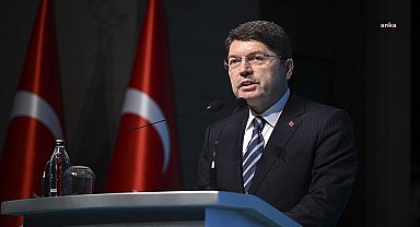 Adalet Bakanı Tunç: Kalabalık ortamlarda masum insanların hayatını riske atan tehlikeli davranışlara asla müsamaha gösterilmeyecek