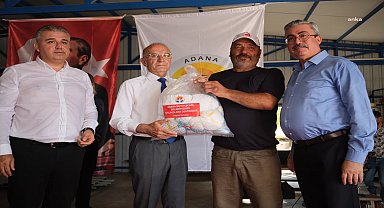 Adana Büyükşehir Belediyesi'nden Karataş balıkçısına malzeme desteği