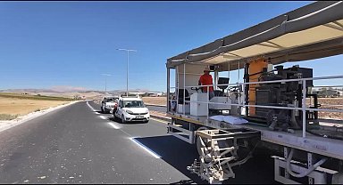 Adıyaman'ın Mersin Caddesi’nde yol çizgi ve trafik işaretleme çalışmaları başladı