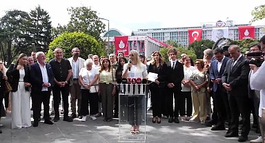Aile Dayanışma Ağı 5. kez Saraçhane'de buluştu... Dilek Kaya İmamoğlu: Keyfi gözaltılar ve tutuklamalar son bulsun