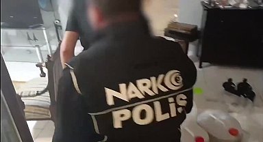 Ali Yerlikaya: İstanbul'da düzenlenen operasyonda 218 kilo metamfetamin ve 81 kilo kimyasal katkı maddesi ele geçirildi