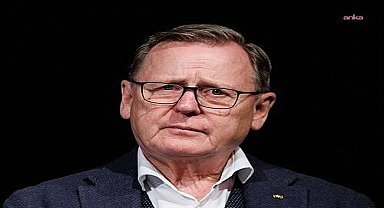 Almanya Federal Meclis Başkanvekili Bodo Ramelow, yeni milli marş ve bayrak için halk oylaması önerdi