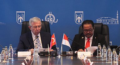 Ankara ve Cakarta kardeş kent oluyor