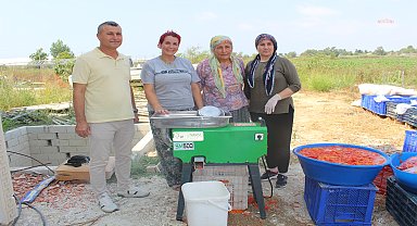 Antalya Büyükşehir Belediyesi'nden Denizyaka Mahallesi’ne salça yapım makinesi desteği 