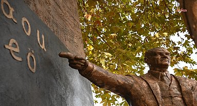 Atatürk’ün Tekirdağ’a gelişinin ve Harf Devrimi’nin 97'nci yılı, Süleymanpaşa’da düzenlenen törenle kutlandı