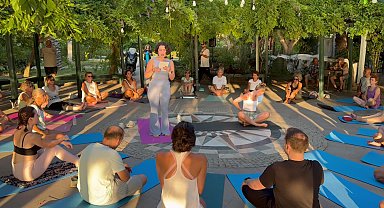 Bodrum Belediyesi'nin Açık Hava Yoga Günleri, Turgutreis’te devam etti