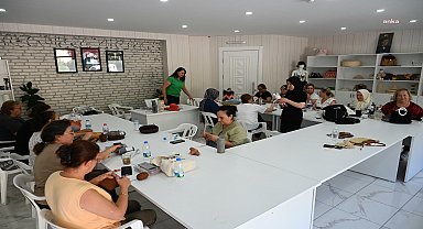 Bozüyük Belediyesi'nin Örgü Atölyesi'ne yoğun ilgi 