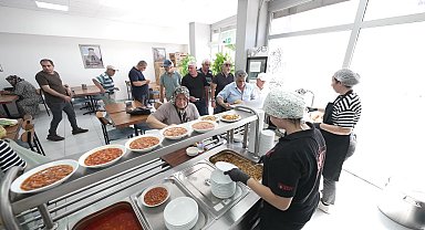 Buca’da 4 çeşit yemek 50 lira
