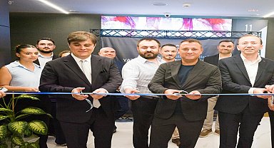 Bulls Yatırım İzmir Konak Şubesi’nin açılışı, iş ve finans dünyasını bir araya getirdi 