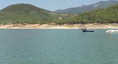 Burdur’da yangın söndürme uçağı kırıma uğradı: İki pilot kurtarıldı