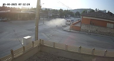 Burdur’daki trafik kazasında 3 ay önce evlenen kadın hayatını kaybetti, eşi yaralandı