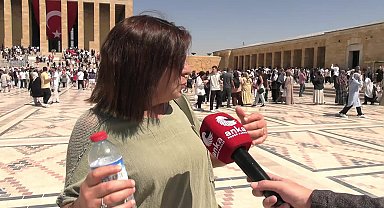 Büyük Zafer'in 103'üncü yıl dönümü kutlanıyor... Ankara'daki yurttaşlar Anıtkabir'i ziyaret etti: 