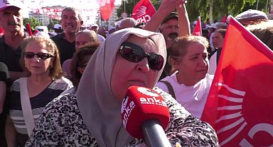 CHP'li belediyelere yönelik operasyonlara tepki gösteren yurttaş: 