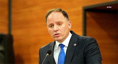CHP'li Yavuzyılmaz: Cumhurbaşkanı Erdoğan'ın İBB Başkanı olduğu dönemde her ay 8 maaş aldığını tespit ettik