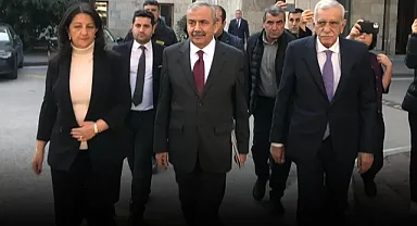 DEM Parti, İmralı Heyeti'nin terör örgütü PKK lideri Abdullah Öcalan ile görüşmek üzere yola çıktığını bildirdi