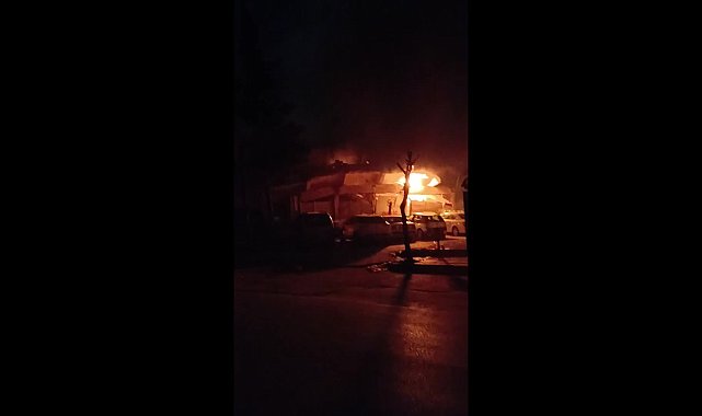 Depremde yıkılan Cemil Çapar Apartmanı davasında, Hatay Valiliği’nin kararı iptal edilerek 7 kamu görevlisi için soruşturma izni verildi