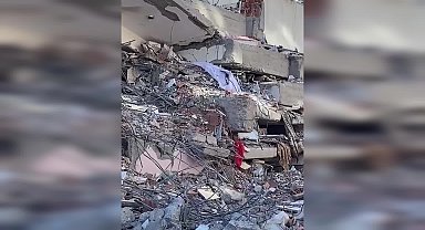 Depremde yüzlerce kişinin ölümünden sorumlu tutulan AK Partili müteahhit Şükrü İşitmen halen yakalanamadı