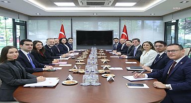 Dışişleri Bakan Yardımcısı Gümrükçü, Panama'lı mevkidaşı ile bir araya geldi