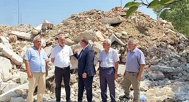 Düzce’nin Çilimli ilçesini ziyaret eden CHP’li Akay: Burada altmış, yetmiş civarında esnaf hala konteynırlarda