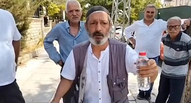 Elazığ'da konteyner kentten çıkarılmak istenen vatandaş:
