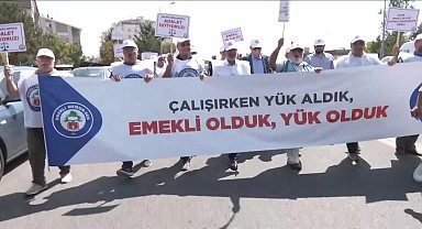 Emekli Memur-Sen üyeleri, hükümetin zam teklifini protesto etti...