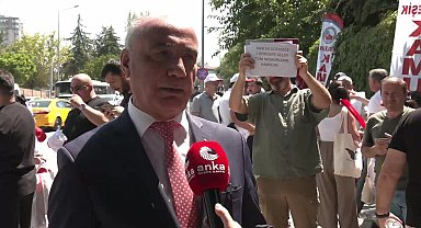 Emekli öğretmen: