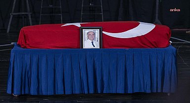 Eski DEÜ Rektörü Prof. Dr. Emin Alıcı için cenaze töreni düzenlendi