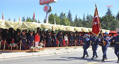  Eskişehir’de coşkulu Zafer Bayramı kutlaması 