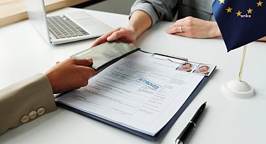 Eurostat: AB ülkelerine mayıs ayında bin 960'ı refakatsiz çocuk olmak üzere 54 bin 780 kişi sığınma talebinde bulundu