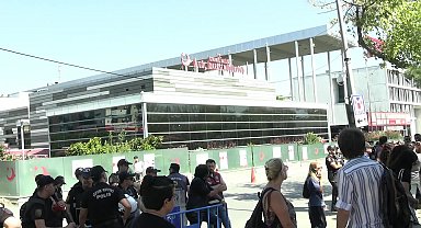 Geri gönderme merkezine sevk edilen Nana için toplandılar: “Nana’yı derhal serbest bırakın” 