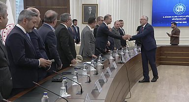 Hükümet, memur ve memur emeklisi için ilk zam teklifini açıkladı: 2026 yılının ilk 6 ayı için yüzde 10, ikinci 6 ay için yüzde 6 önerildi