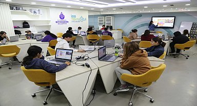 İBB’nin katılımcı bütçesi 'gençlik' temasıyla başladı