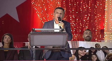 İmamoğlu'ndan Beyoğlu mitingine mesaj: Gerçeklerden bu kadar kopan, milletin haline bu kadar yabancılaşan hiçbir iktidar ayakta kalamaz