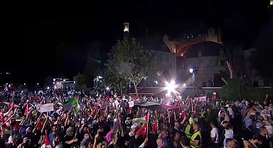 İstanbul'da Gazze'ye destek yürüyüşü...Filistin'e Destek Platformu Başkanı Güney: Bundan sonra sokaklardan asla ayrı kalmayacağız