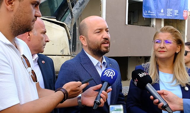 İstanbul'da yüksek riskli binaların yıkımı Bakırköy'de devam ediyor...Oktay Özel: “Yüksek riskli yapıda oturan 40 bin kişinin hayatı kurtuldu”