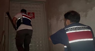 İstanbul'daki operasyonlarda 847 bin 600 uyuşturucu hap ele geçirildi, yakalanan 2 kişi tutuklandı