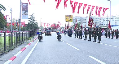 İstanbul Valiliği, 30 Ağustos Zafer Bayramı'nda kapatılacak yolları ve alternatif güzergahları duyurdu