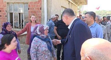 İzmir Büyükşehir Belediye Başkanı Tugay'dan Köseler Mahallesi'ne ziyaret