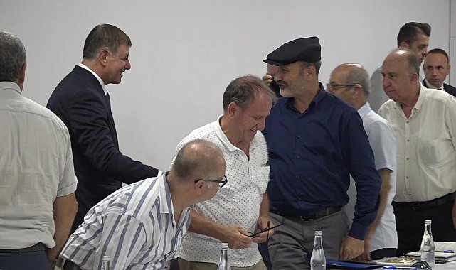 İzmir Büyükşehir Belediye Başkanı Tugay: İzmir tarımının Ankara'dan yönetilmesi yanlış