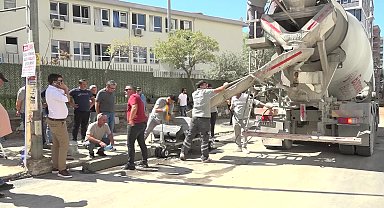İzmir'de ilk kez, Bornova Belediyesi bordür makinesi kullandı 