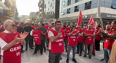 Kayyum yönetimindeki Van Büyükşehir Belediyesi'nde işten çıkarmalar protesto edildi: