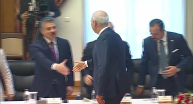 Komisyon ilk toplantısını yapıyor... Kurtulmuş: ''Komisyonda yeni bir anayasa yazmıyoruz belki ama kardeşlik cümlelerini kuracağız ve birlikte hareket edeceğiz''