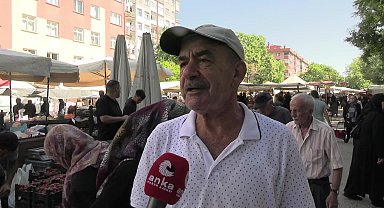 Konya semt pazarındaki vatandaşlar pahalılıktan dert yandı: “Tadına bakacak şekilde alabiliyoruz”