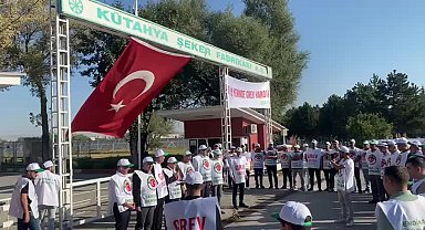 Kütahya Şeker Fabrikası A.Ş. işçileri bugün itibarıyla greve çıktı