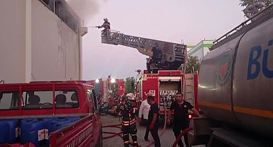 Malatya’da tütün deposunda başlayan yangın sabaha karşı kontrol altına alındı